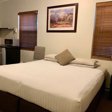 Hotel Ashfield Manor Sydney Exterior foto